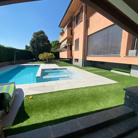 Longone al Segrino B&B Arcobaleno المظهر الخارجي الصورة