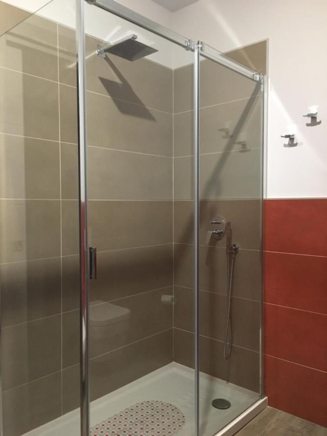 Longone al Segrino B&B Arcobaleno المظهر الخارجي الصورة